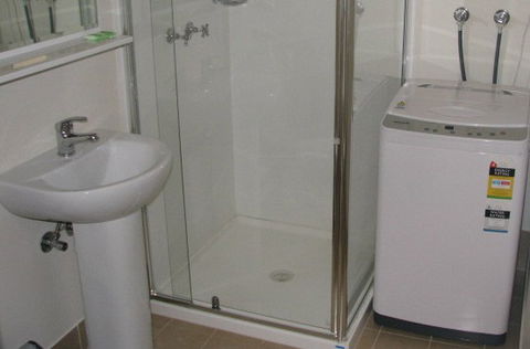 Bentley Waterfront - Accommodation China 1