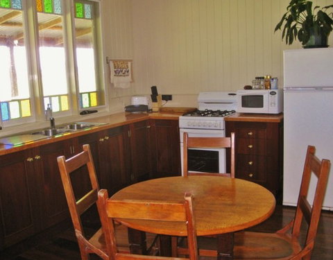 McLennans Lane River Retreat - Accommodation Asia 2