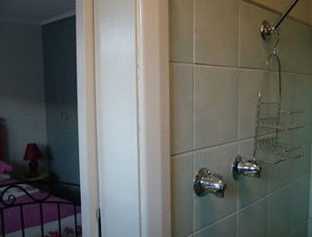 Heathers Holiday Units - Accommodation Asia 5