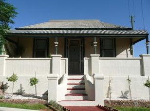 Hill Crest House - Accommodation Asia 2