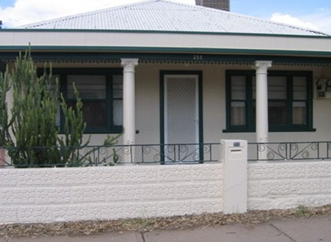 Bettys Cottage - Accommodation Asia 0