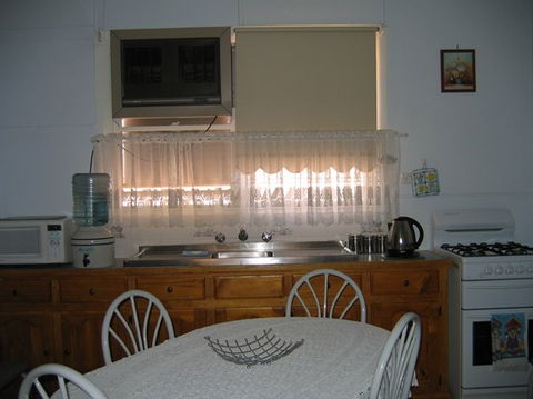 Bettys Cottage - Accommodation Asia 2