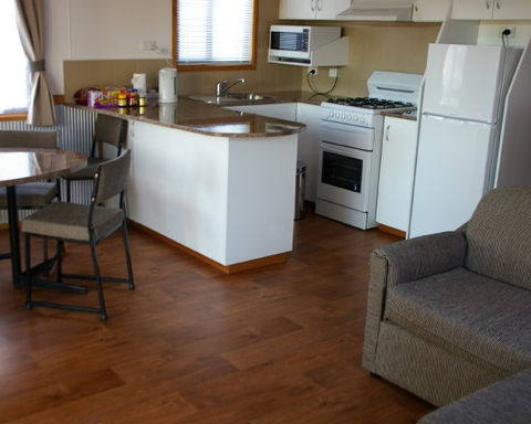 Broken Hill Tourist Park - Accommodation Asia 1