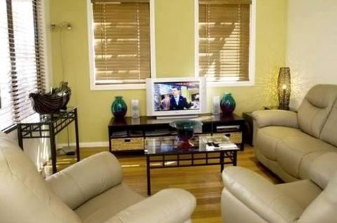 Emaroo Tramway Cottage - Accommodation Guide 2