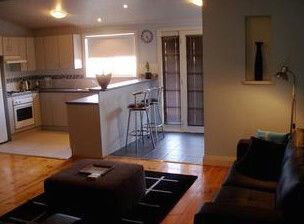 Townhouse Two - Accommodation Asia 1