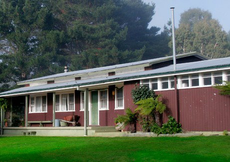 Bondi Forest Lodge - Accommodation Guide 2