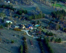 Castanian - Accommodation Asia 0