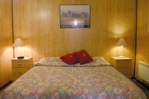Carinya Alpine Village - Accommodation Guide 4