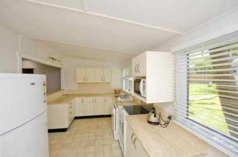 A Beach House On Sunset - Accommodation Guide 2