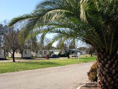 Leeton Caravan Park - Accommodation China 1