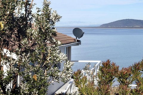 90 Oceans Edge - Accommodation Guide 1