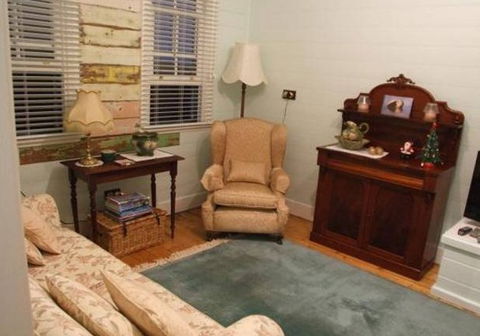 Allwood Cottage - Accommodation Asia 3