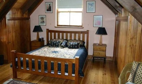 Bonn Abbey - Accommodation Guide 4