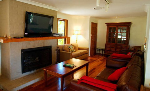Cicada Country House - Accommodation Guide 4