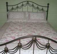Camelot Retreat - Accommodation Guide