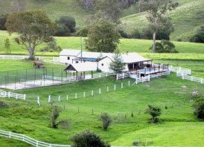 Barkeldine Farm Country Retreat - Accommodation Guide 4