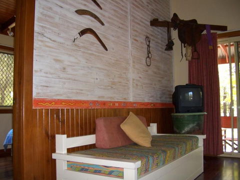 Moore Park Beach Huts - Accommodation China 4