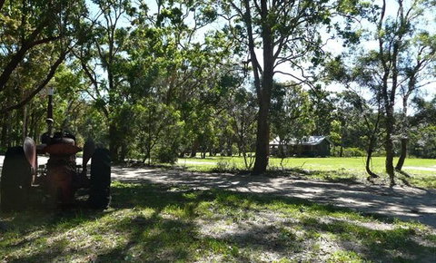 Possums Hollow And Hooters Hut - Accommodation China 2