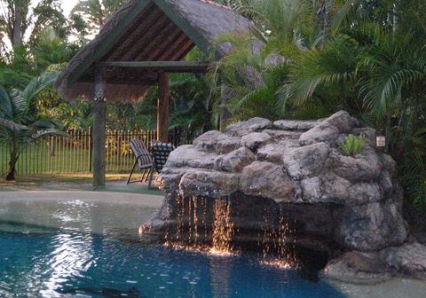 Straddie Bungalows - Accommodation China 1