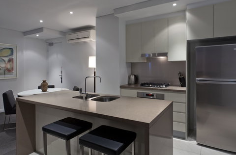 Meriton Serviced Apartments - Brisbane - Accommodation Asia 3