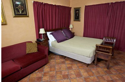 Cairns New Chalon - Accommodation China 1