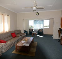 AMELIA STREET GLADSTONE 5 BEDROOMS - Accommodation China