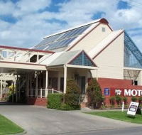Riverboat Lodge Motor Inn - Accommodation China