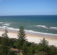 Pacific Regis Beachfront Apartments - Accommodation Asia
