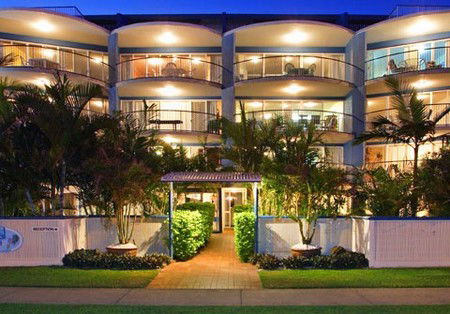Coral Sea Apartments - Accommodation China 4