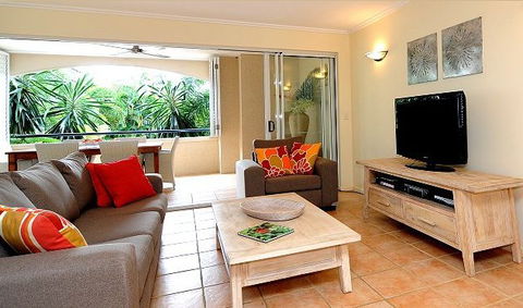 Cayman Villas Port Douglas - Accommodation China 1