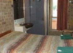 Desert Rose Inn - Accommodation Guide 4