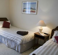 Hillsview Tourist Apartments - Accommodation Guide
