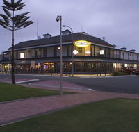 Grand Tasman Hotel - Accommodation Guide