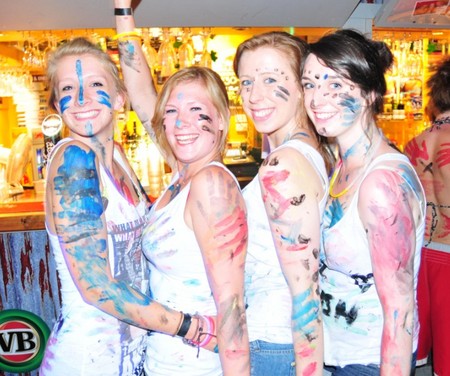 Nomads Noosa - Accommodation Asia 1