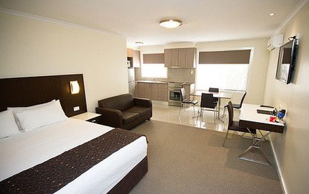 Country Comfort Premier Motel - Accommodation China 0