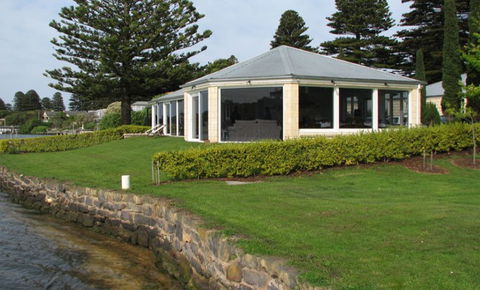 The Douglas - Accommodation Guide 1