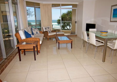 Foreshore Apartments, Mermaid Beach - Accommodation Guide 3