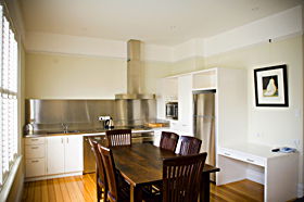 2 On Warneford - Accommodation Asia 0