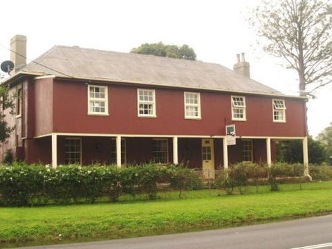 Coach House Inn - Accommodation Asia 0