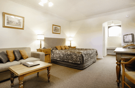 Hotel Bruce County - Accommodation Guide 2