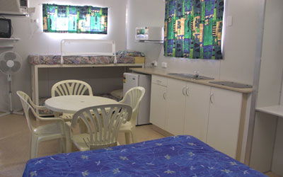 Blue Dolphin Caravan Park And Holiday Village - Accommodation China 1