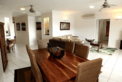Jack And Newell Cairns Holiday Apartments - Accommodation China 1
