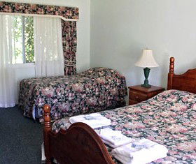 Aaronlee Retreat - Accommodation Guide 1