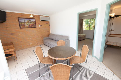 Country Comfort Gin Gin Wild Scotsman - Accommodation Asia 4