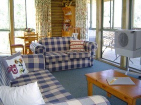 Mudgegonga VIC Accommodation China