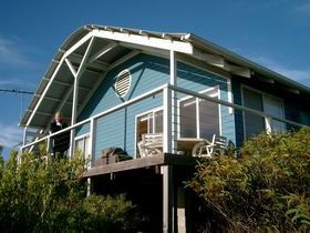 Alchemy On Island Beach - Accommodation Guide 0