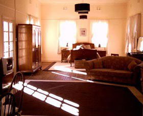 Old Parkes Convent - Accommodation China 0