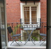 Apartments Kings And Clere - Accommodation China