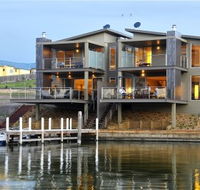 Gippsland Lakes Escapes