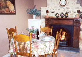 Burdett's Waratah Cottage - Accommodation Asia 0